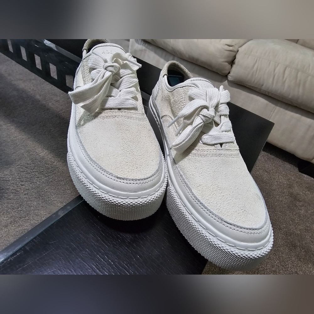ALLSAINTS Bella ☆ White Suede Sneakers ☆ EUC ☆ 40 Eur or 10 US Womens - Picture 6 of 9